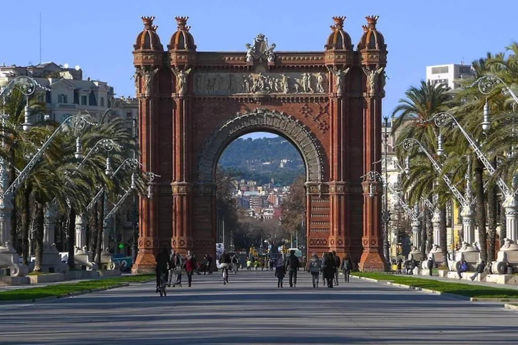 7 Pax Montserrat Ramblas Barcelona 0*,